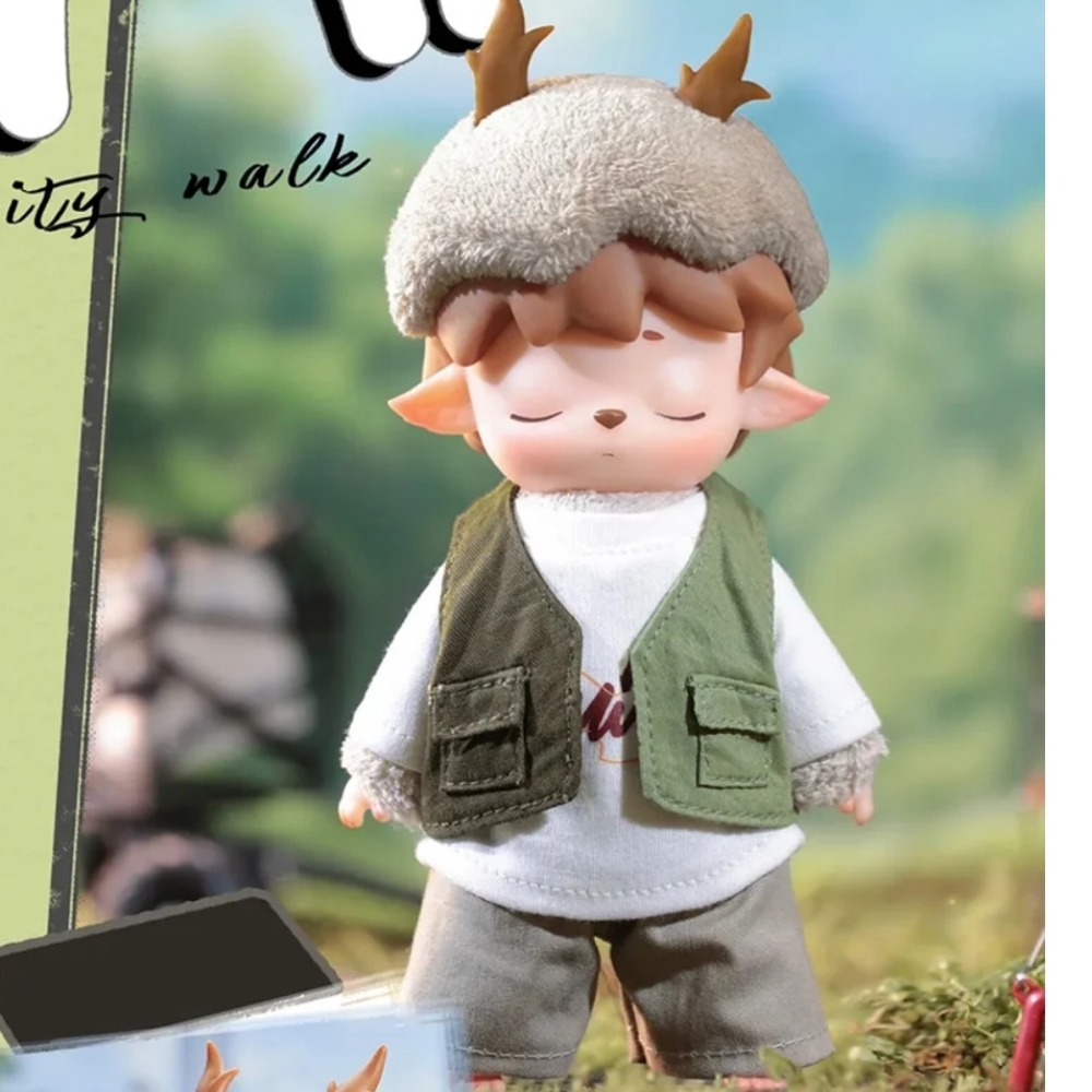 MIMI's‎ City Walk Series Plush NIB - Hiking In The Woods